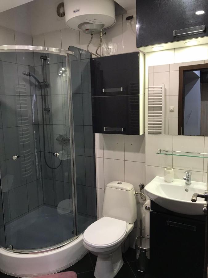 Apartament D&B กดิเนีย ภายนอก รูปภาพ